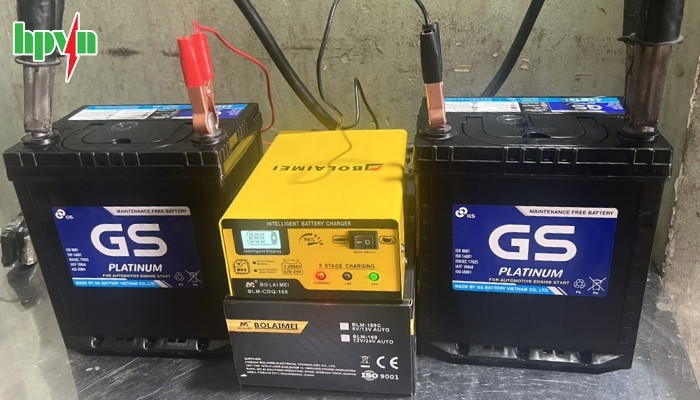Bình ắc quy khô có sạc được không