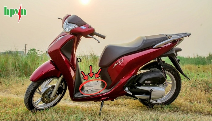 Vị trí ắc quy xe SH125i, 150i và SH Ý (đời cũ, trước 2020)